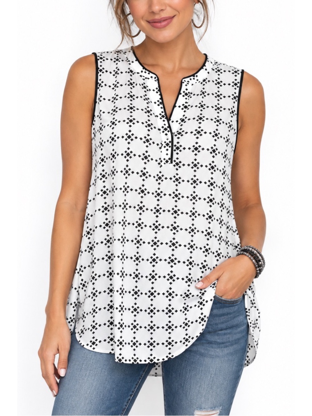 Daniel Rainn Black & White sleeveless tunic Blouse
